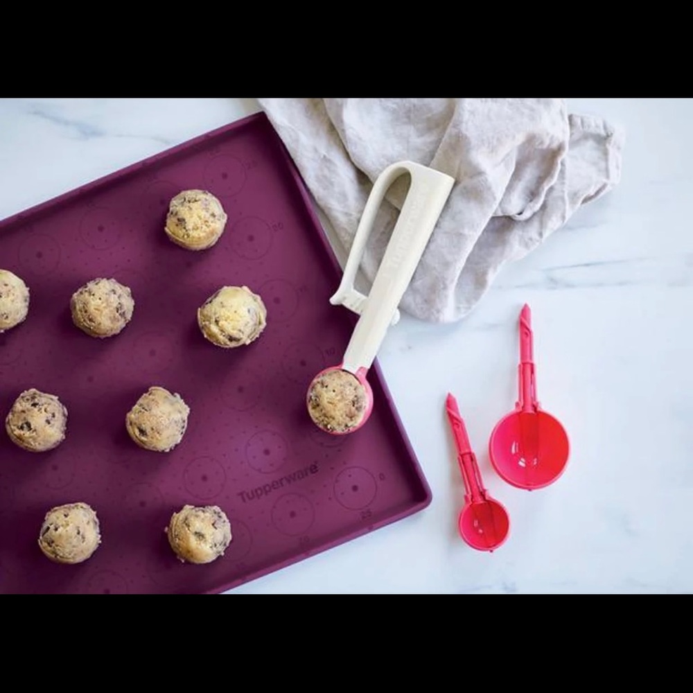 Tupperware portion scoops. - Picture 2 of 11